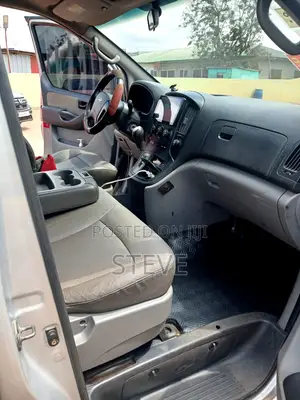 Hyundai Starex 2015 Grey