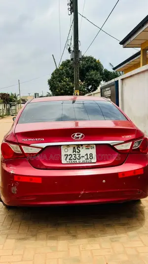 Hyundai Sonata SE 2.0T Sedan FWD (2.0L 4cyl 6A) 2013 Red