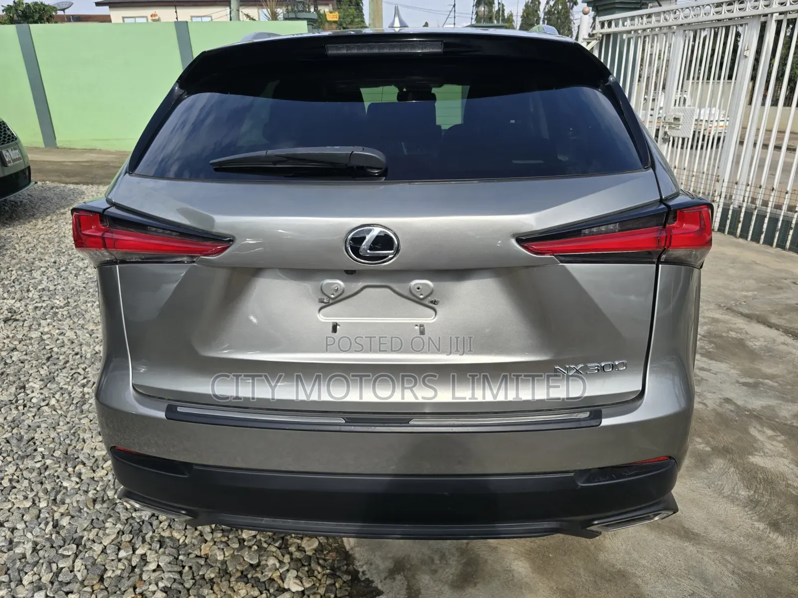 Lexus NX 300 FWD 2021
