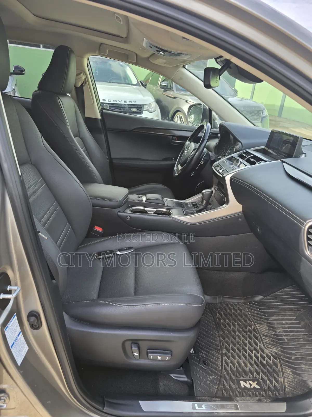 Lexus NX 300 FWD 2021