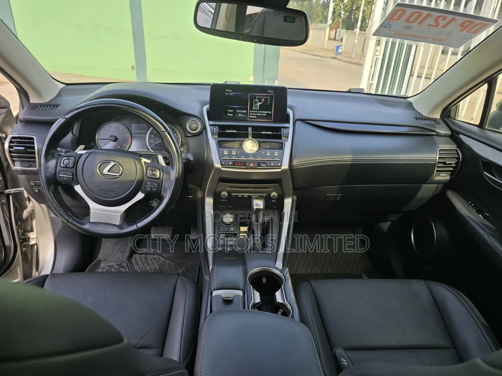 Lexus NX 300 FWD 2021