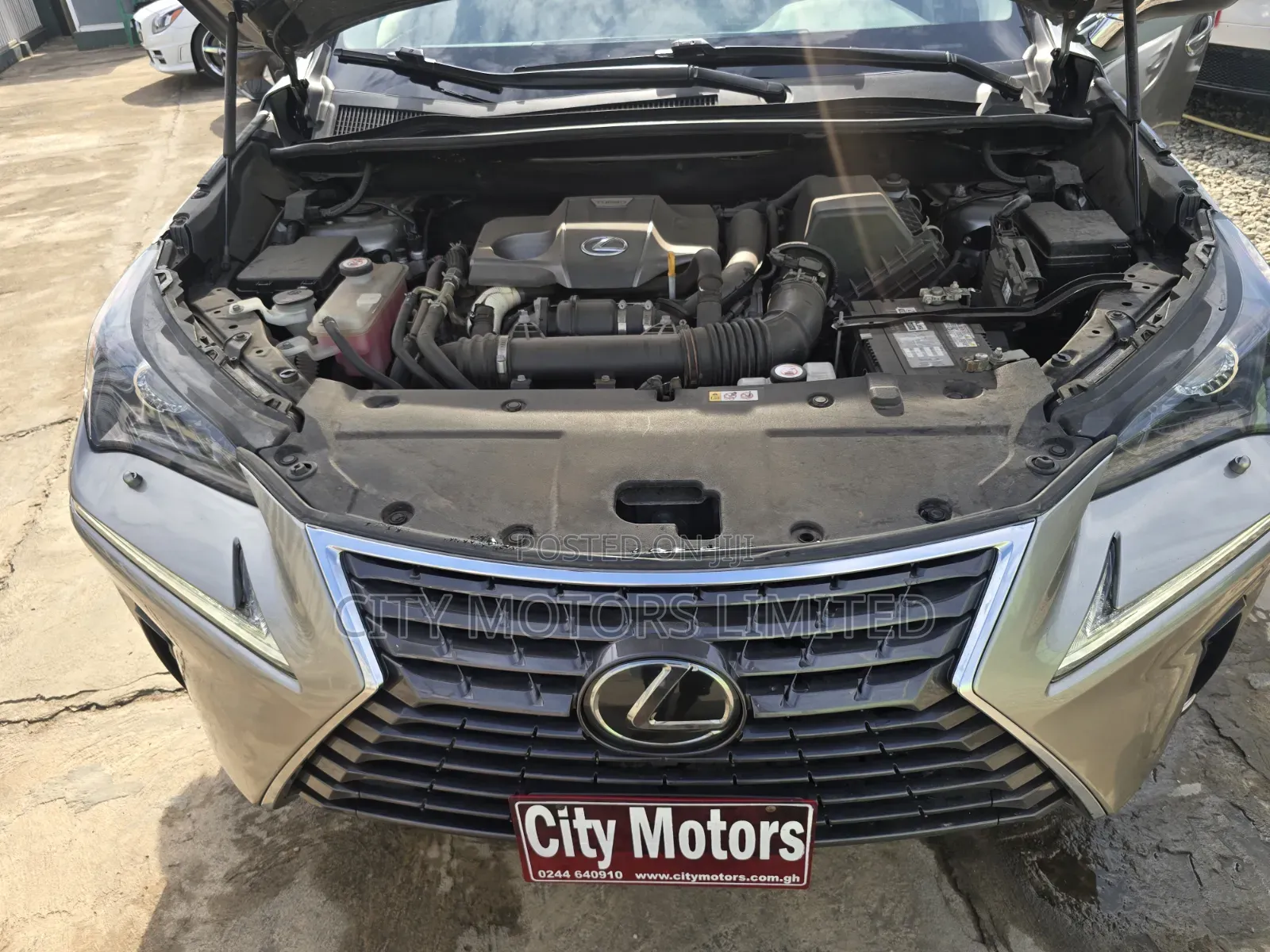 Lexus NX 300 FWD 2021