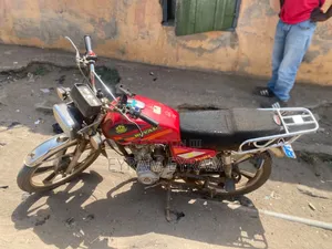 Royal RY125 2023 Red