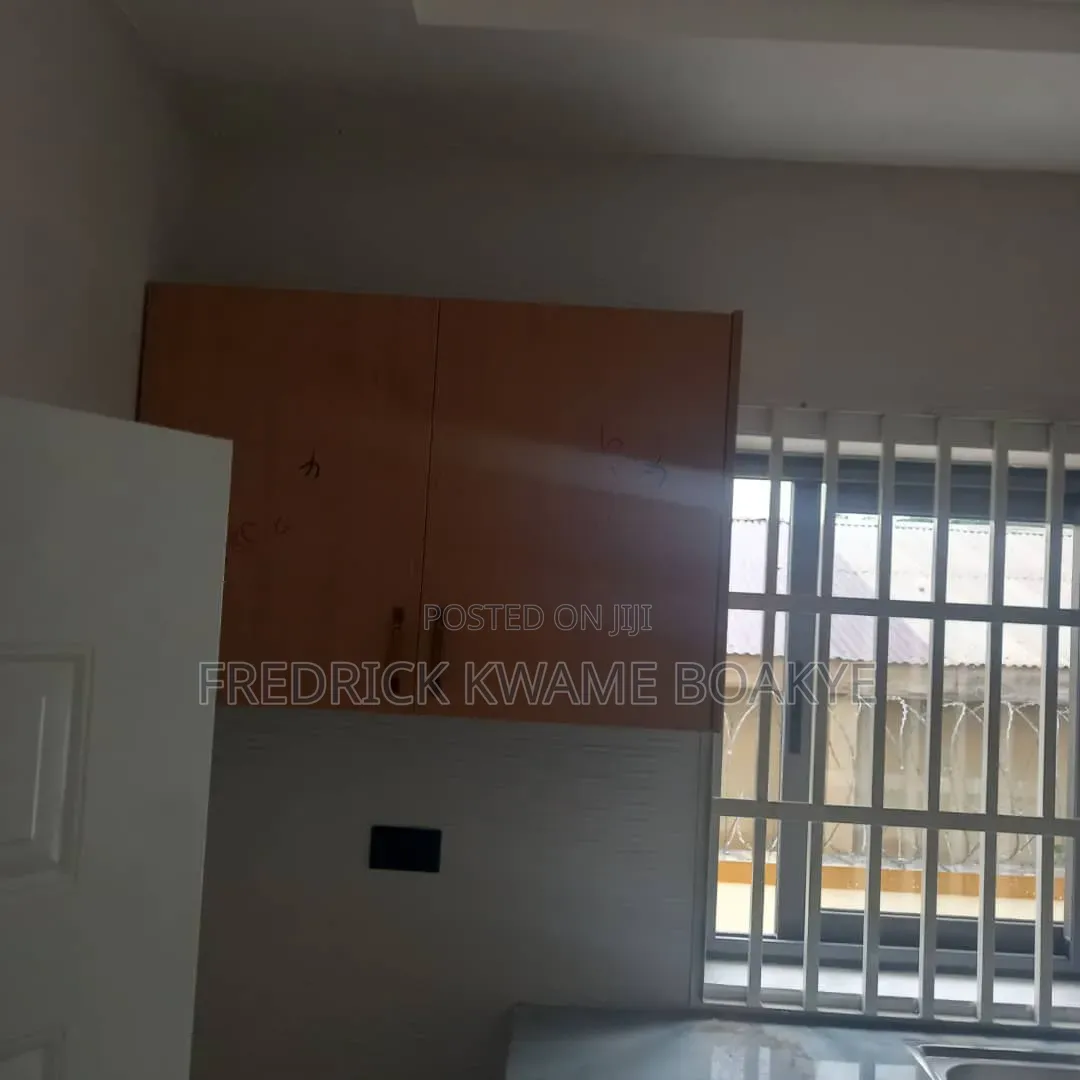 2bdrm Apartment in Brother K Estate, Kumasi Metropolitan for rent
