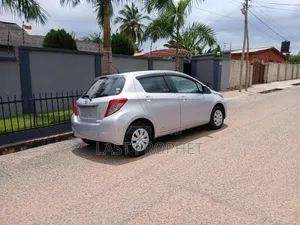 Toyota Vitz 1.3 FWD 5dr 2014 Silver
