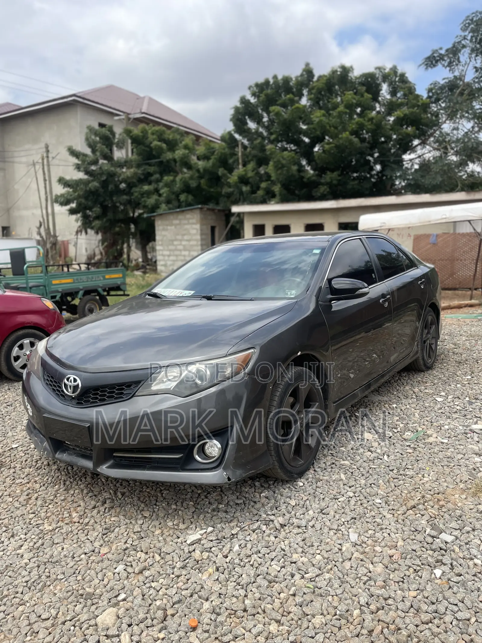 Toyota Camry SE 4dr Sedan (2.5L 4cyl 6A) 2014 Gray