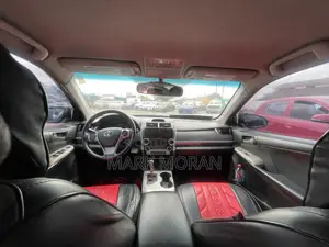 Toyota Camry SE 4dr Sedan (2.5L 4cyl 6A) 2014 Gray