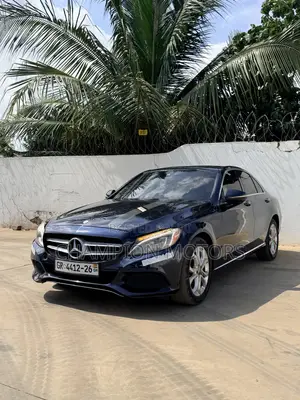 Mercedes-Benz C300 2016 Blue