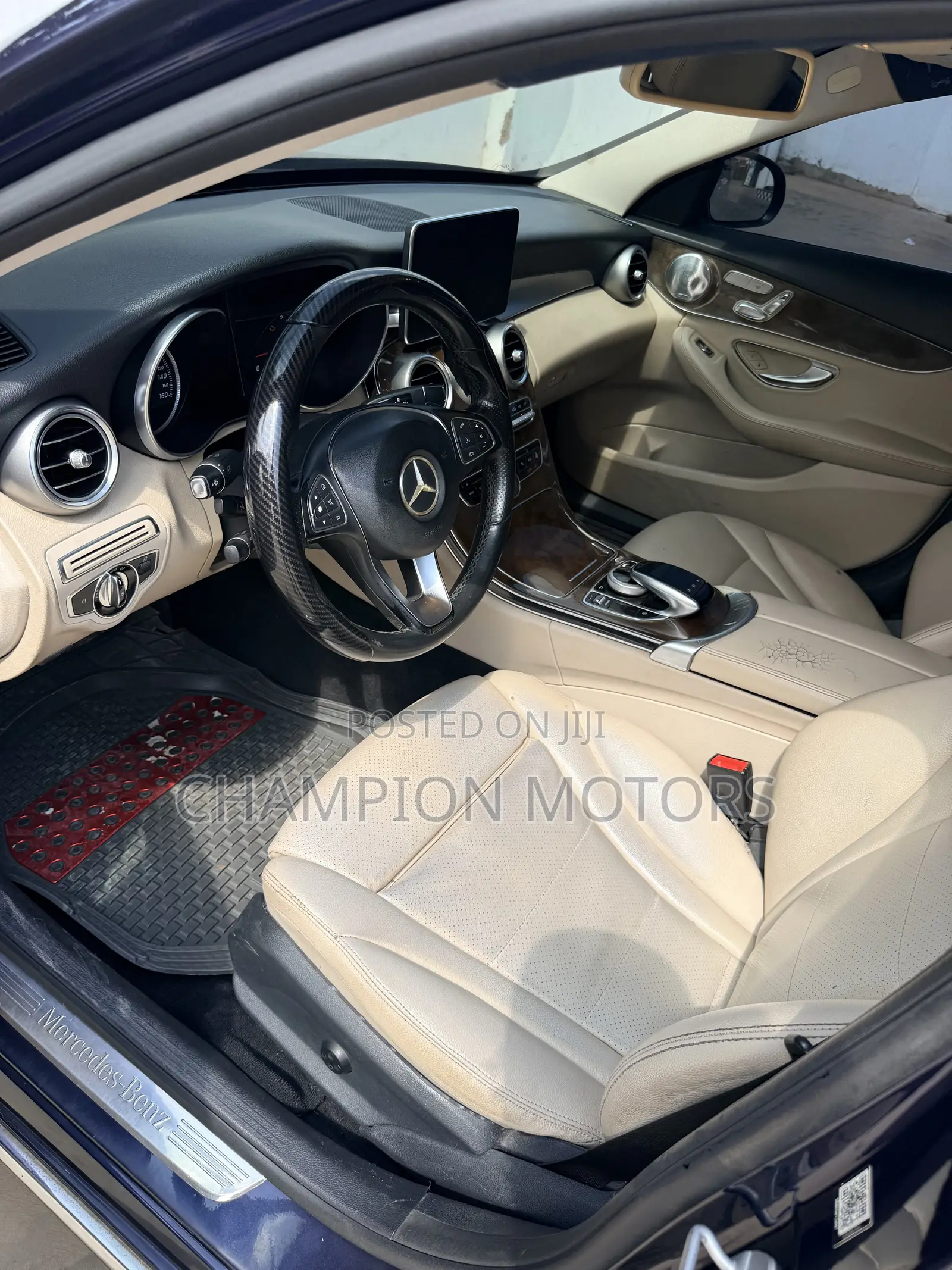 Mercedes-Benz C300 2016 Blue