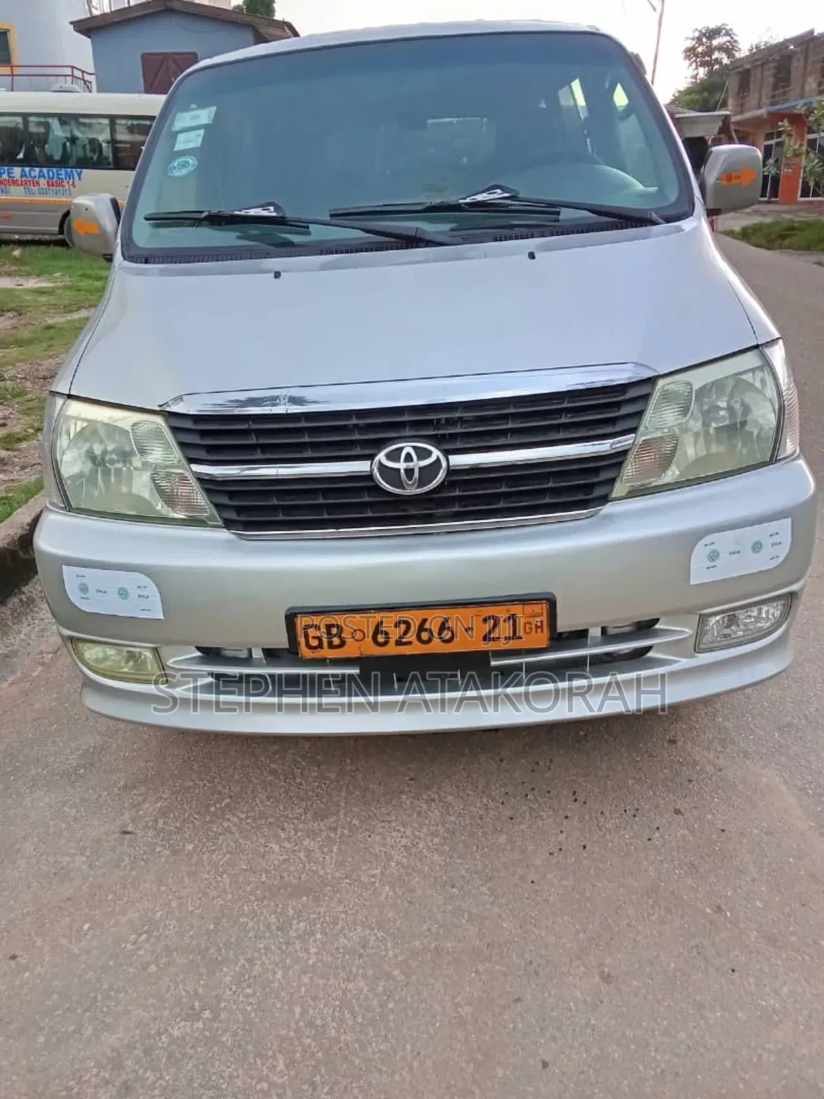 Toyota HiAce 2015 Grey