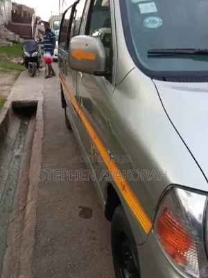 Toyota HiAce 2015 Grey