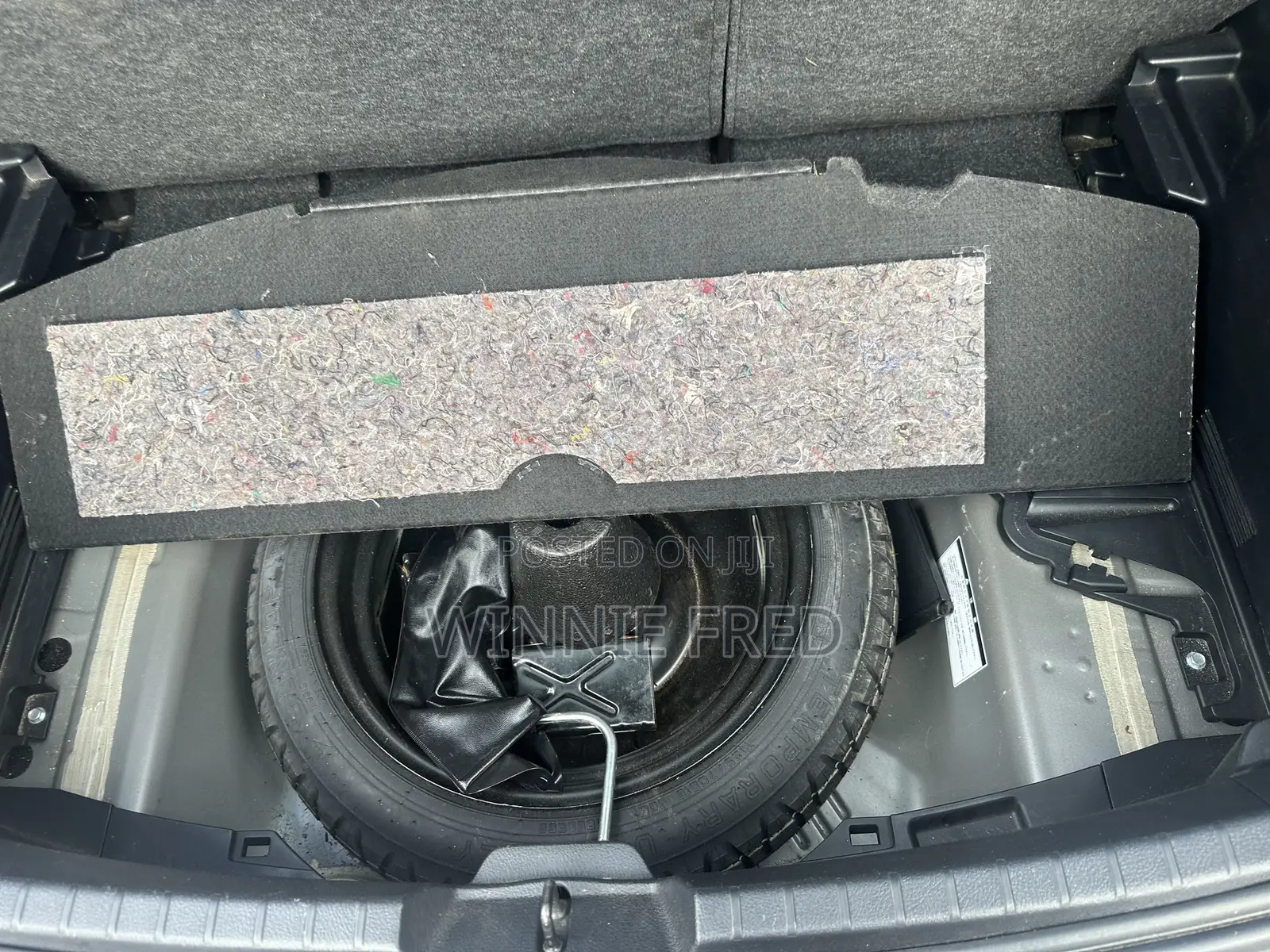 Toyota Vitz 1.3 FWD 5dr 2016 Matt Black