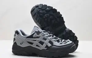 Asics Gel Pickax