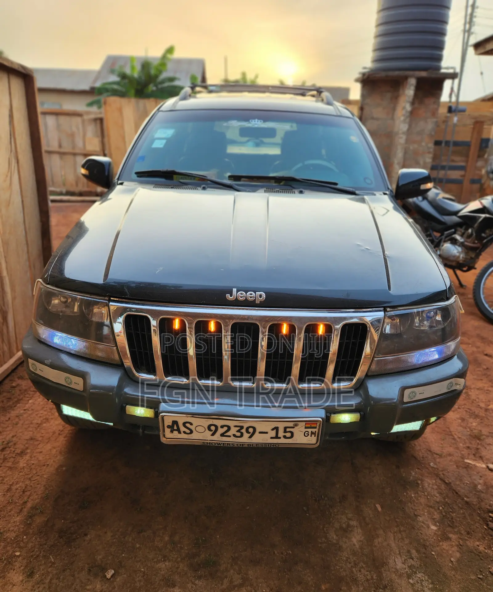 Jeep Grand Cherokee Laredo 4.0 4x4 2000 Black
