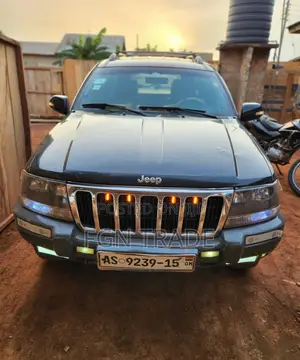 Jeep Grand Cherokee Laredo 4.0 4x4 2000 Black