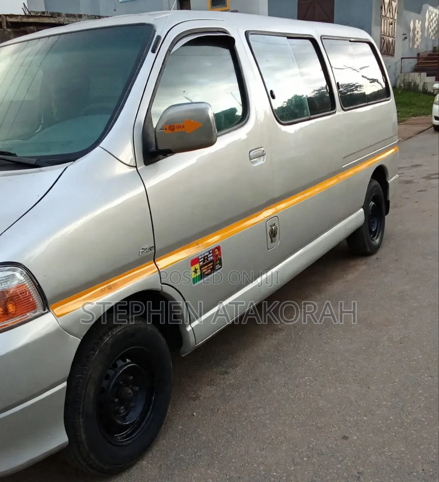 Toyota HiAce 2015 Grey