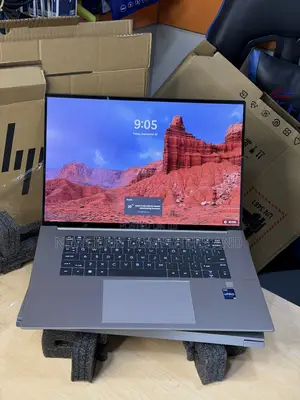 New Laptop HP ZBook 16 Studio G10 16GB Intel Core i9 SSD 1T
