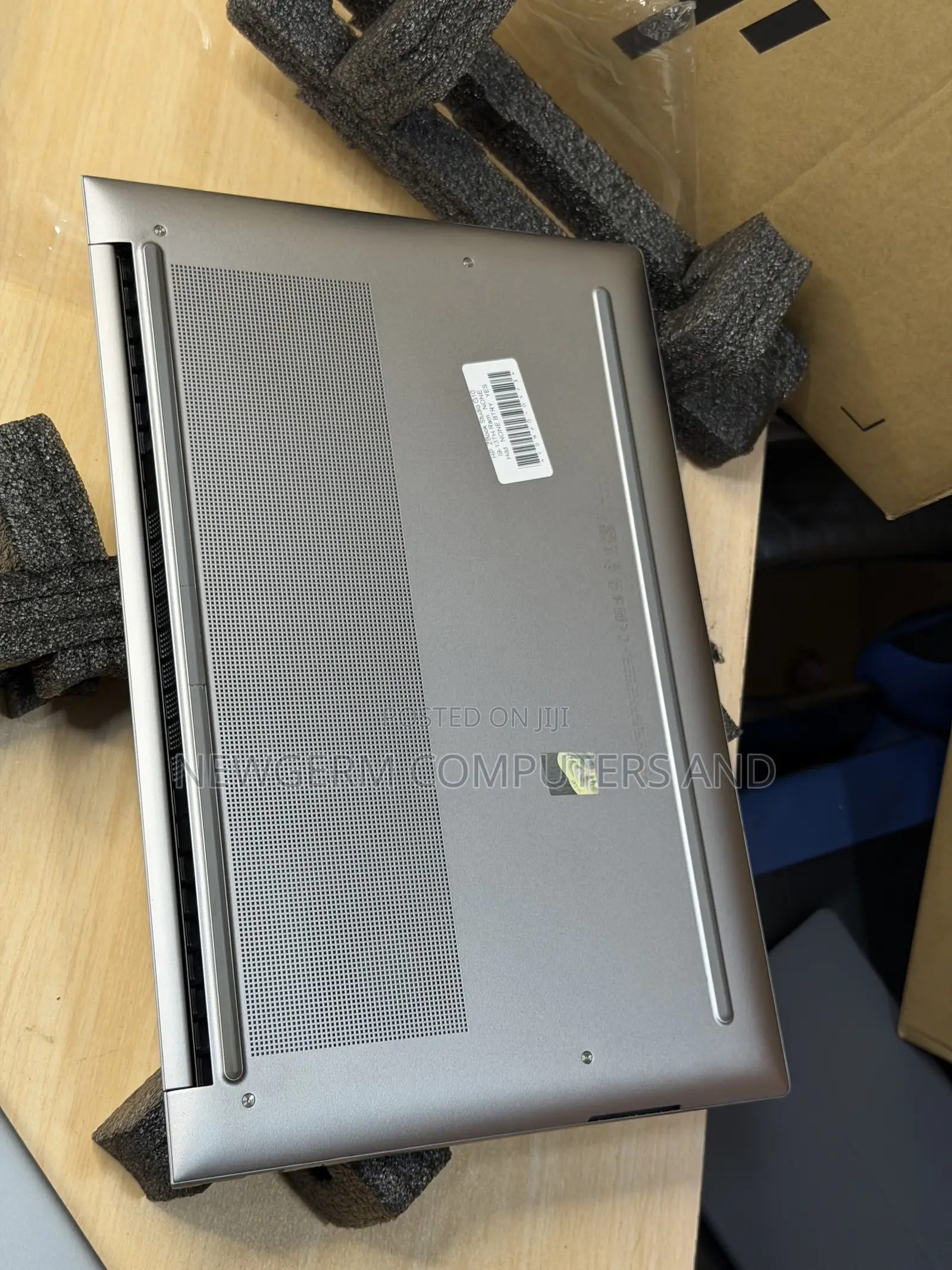 New Laptop HP ZBook 16 Studio G10 16GB Intel Core i9 SSD 1T