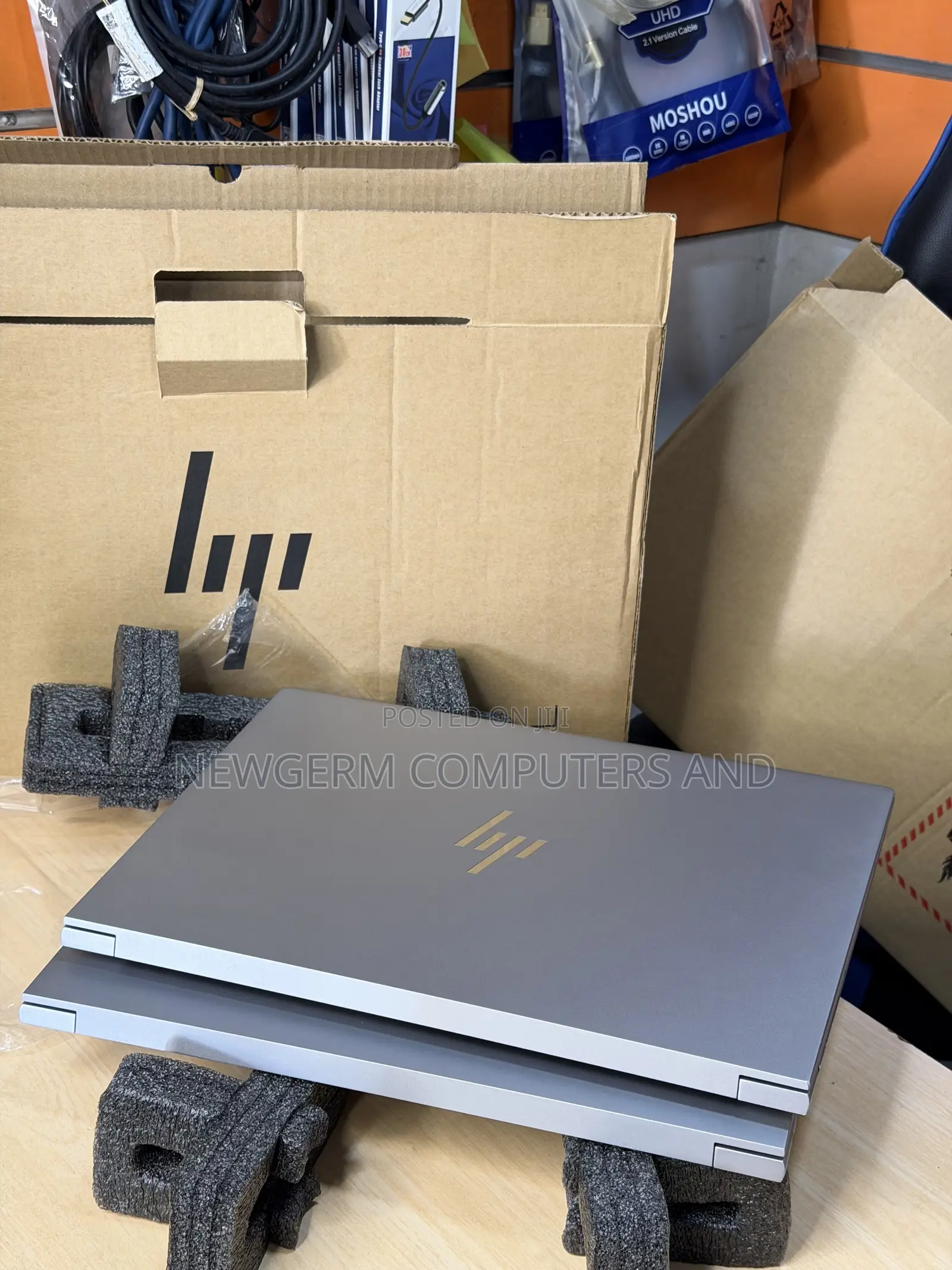New Laptop HP ZBook 16 Studio G10 16GB Intel Core i9 SSD 1T