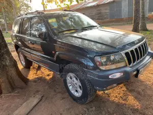 Jeep Grand Cherokee Laredo 4.0 4x4 2000 Black