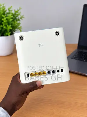 TuroNet Router