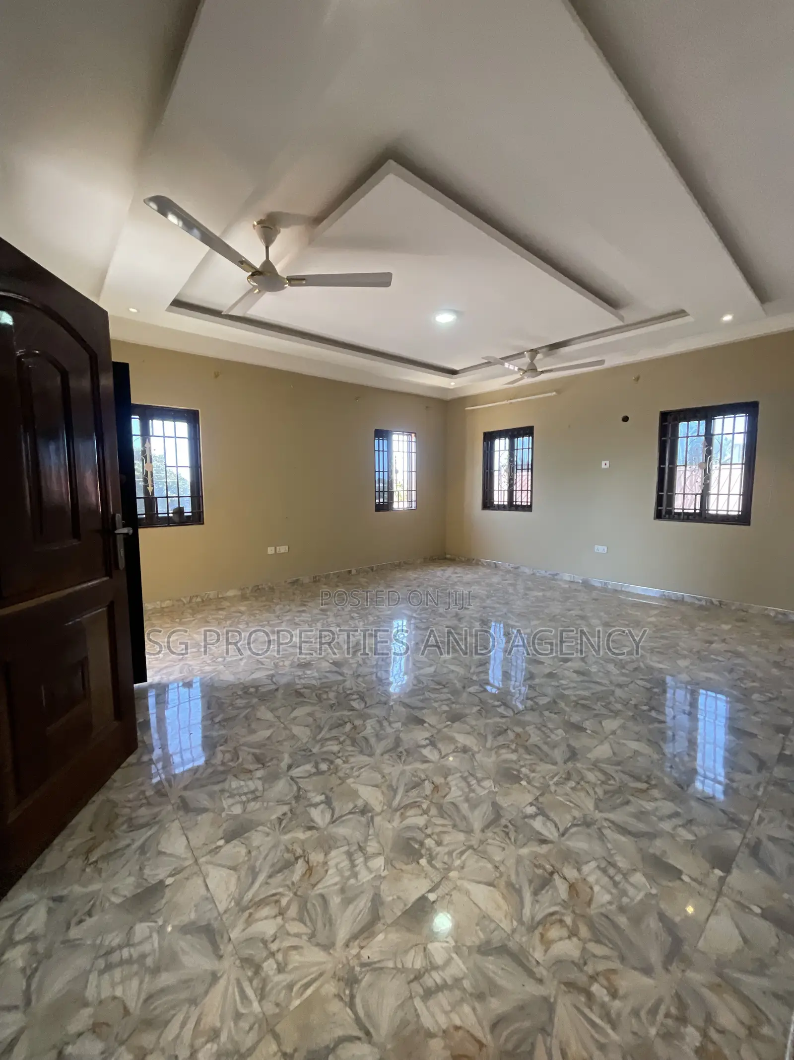 2bdrm Apartment in Junction Mall, Sakumono for rent