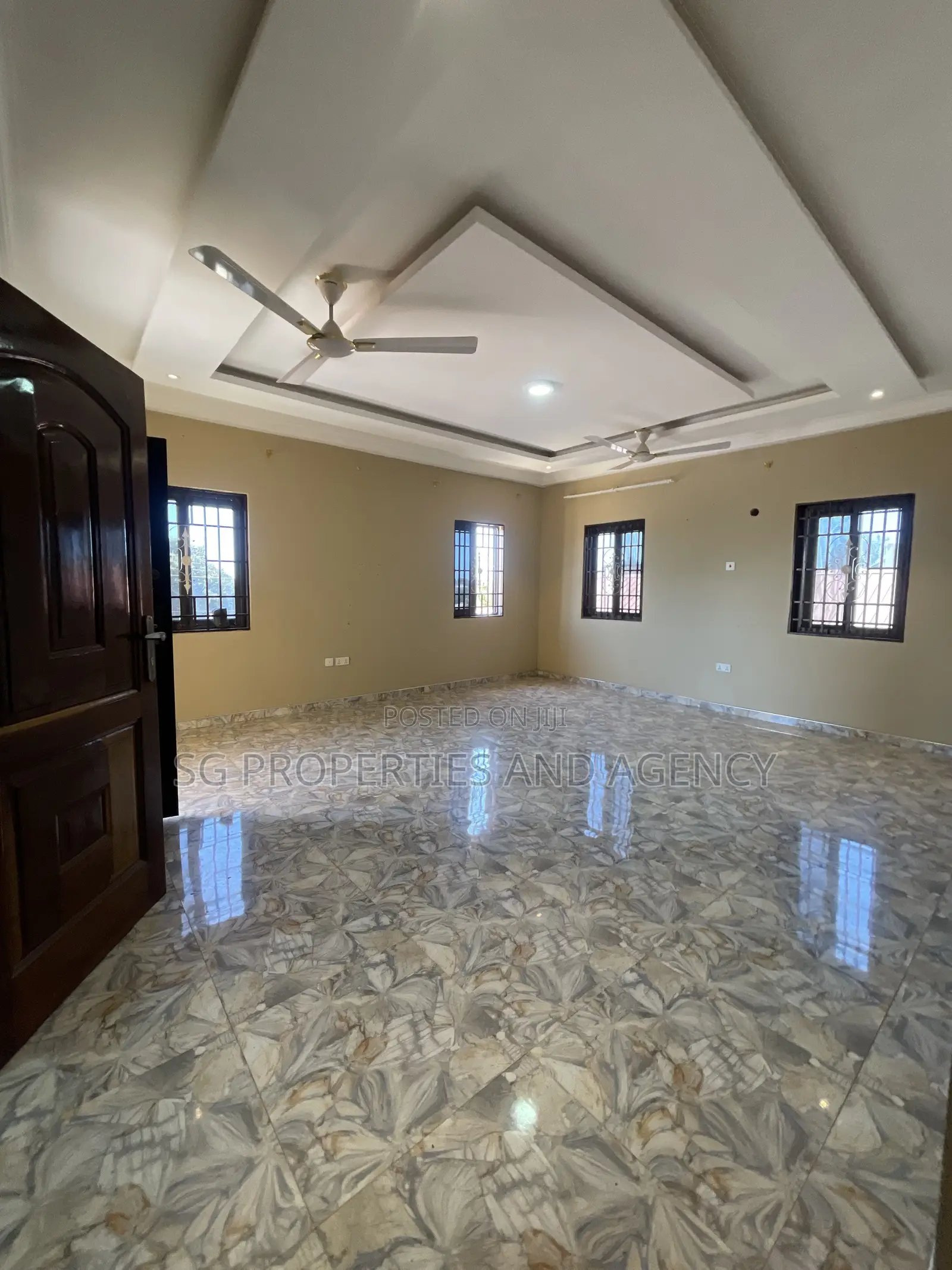 2bdrm Apartment in Junction Mall, Sakumono for rent