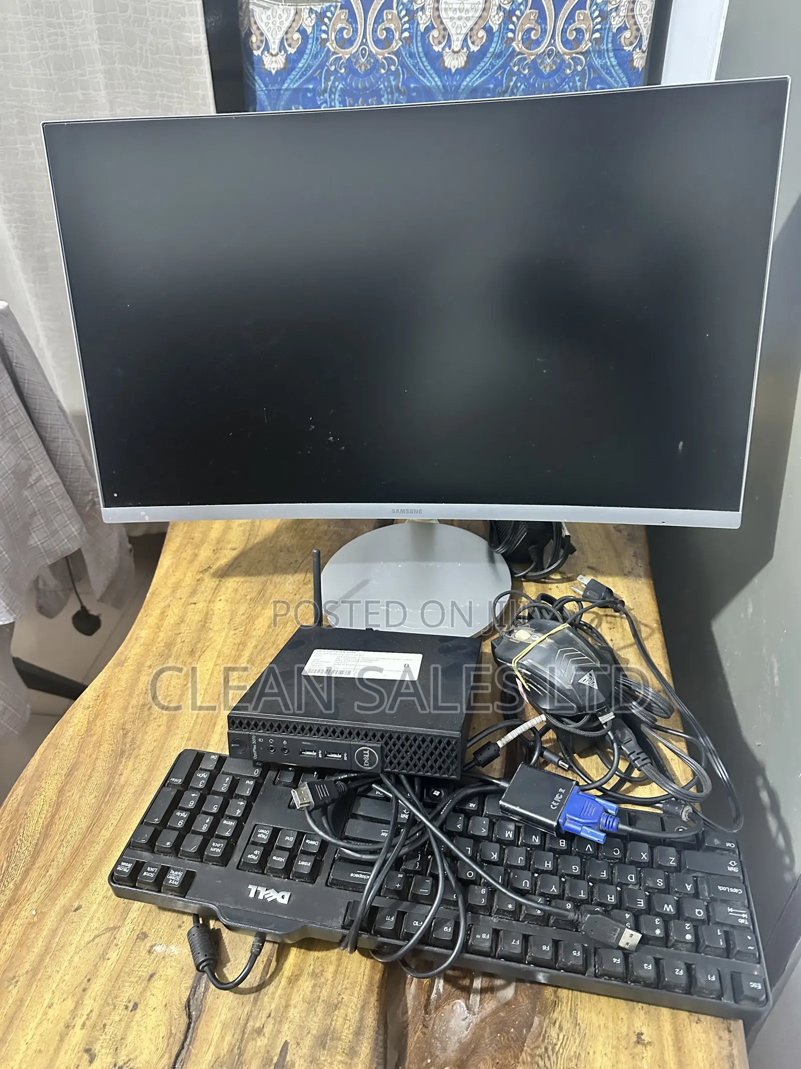 Desktop Computer Dell OptiPlex 3070 8GB Intel Core i3 SSD 128GB