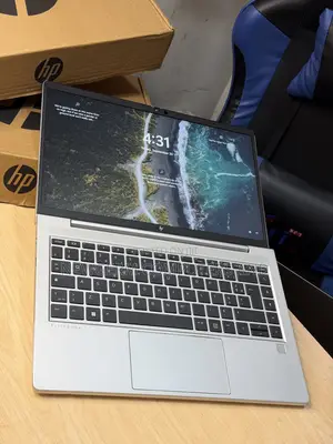 Laptop HP EliteBook 645 G10 16GB AMD Ryzen 5 SSD 256GB