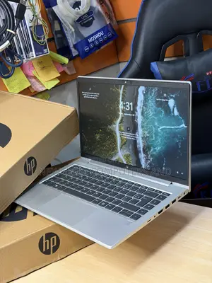 Laptop HP EliteBook 645 G10 16GB AMD Ryzen 5 SSD 256GB
