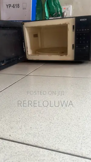Microwave Oven