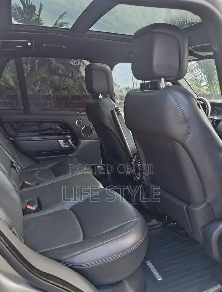 Land Rover Range Rover Vogue 2019 Silver