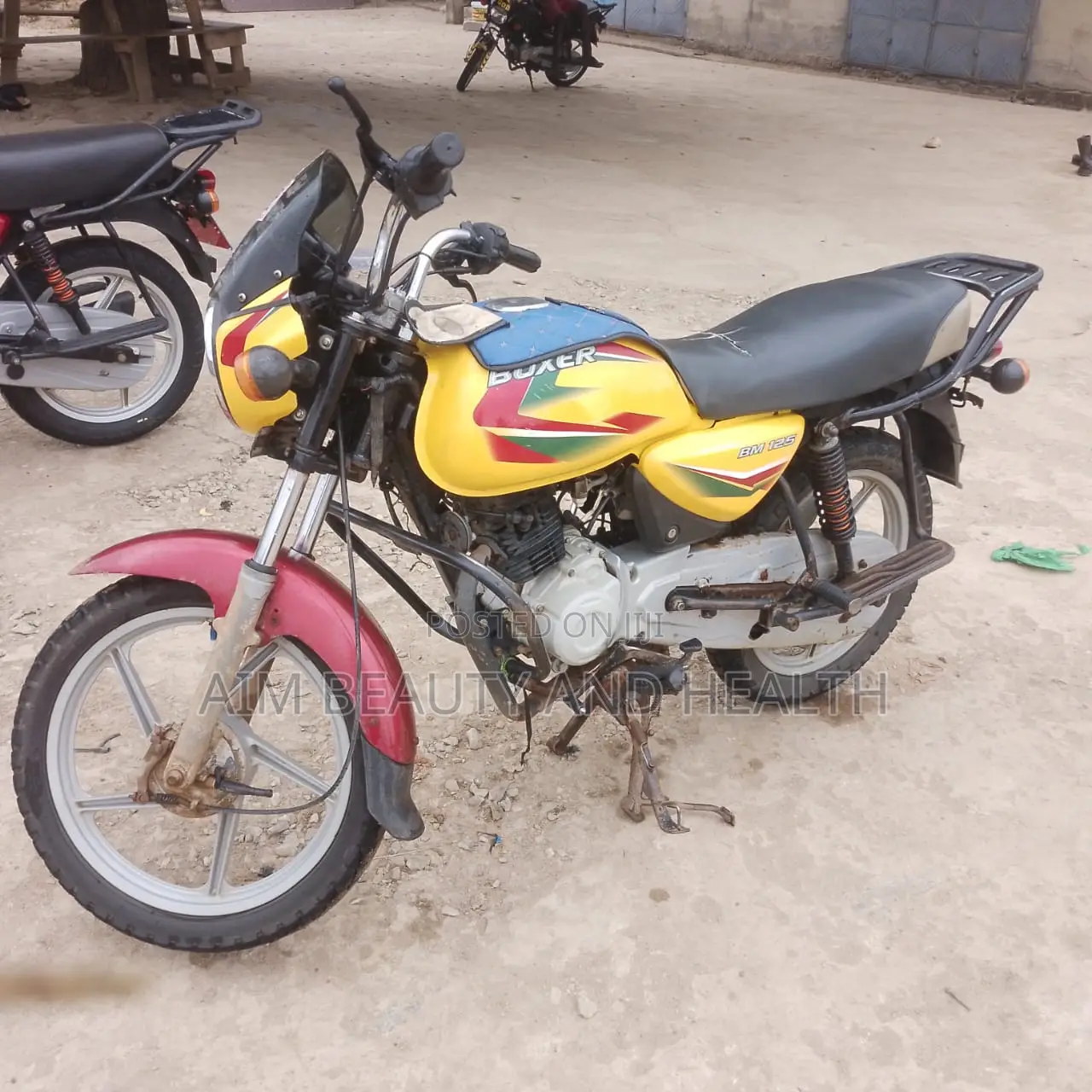 Bajaj Boxer 2022 Yellow