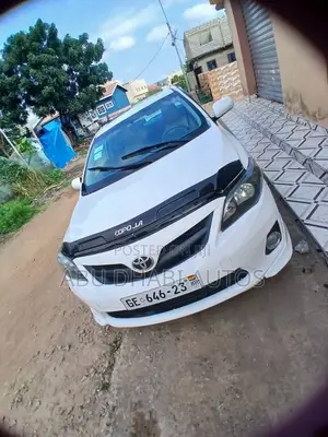 Toyota Corolla S 4dr Sedan (1.8L 4cyl 4A) 2013 White