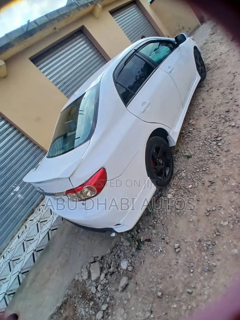 Toyota Corolla S 4dr Sedan (1.8L 4cyl 4A) 2013 White