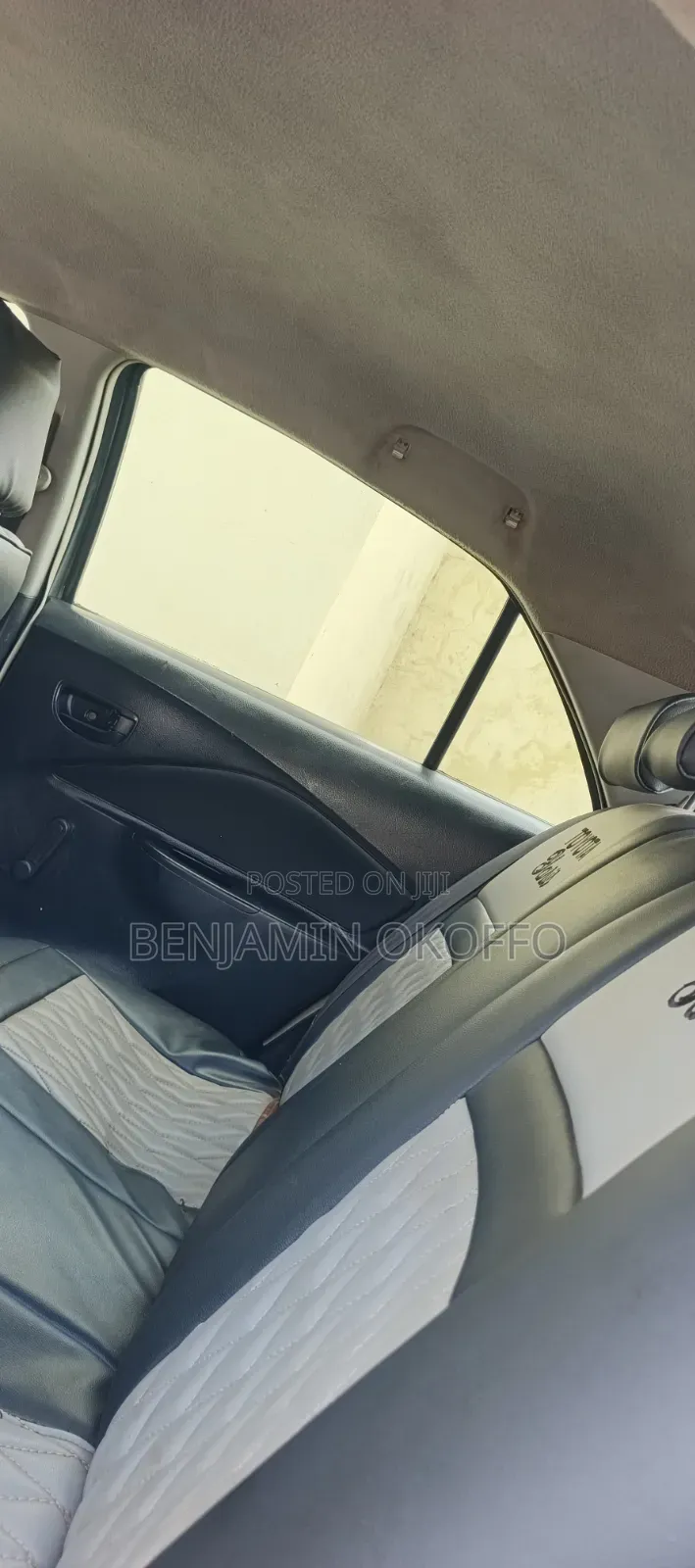Toyota Yaris 2010 Gray