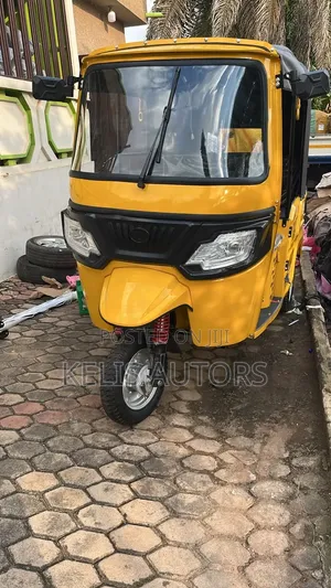 New Motorcycle 2025 Yellow
