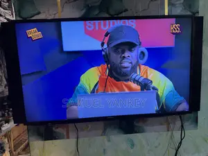 Samsung Half Digital TV