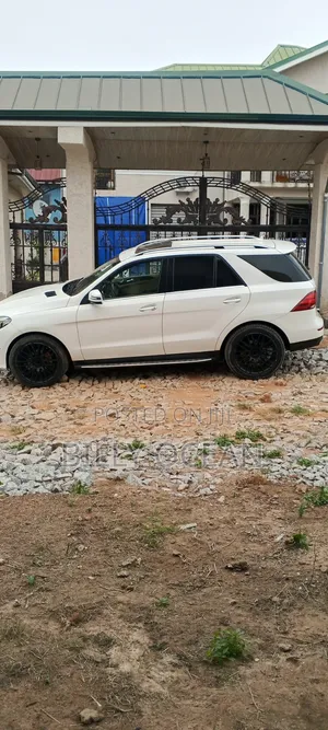 Mercedes-Benz GLE-Class 2016 White