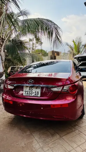 Hyundai Sonata SE 2.0T Sedan FWD (2.0L 4cyl 6A) 2013 Red