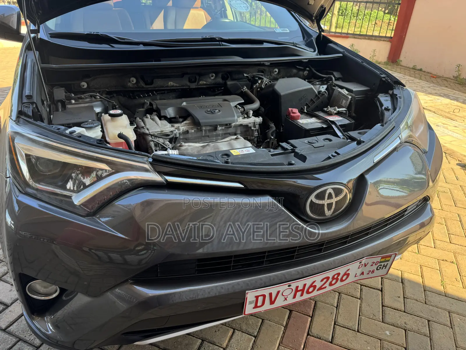 Toyota RAV4 Limited 4dr SUV AWD (2.5L 4cyl 6A) 2018 Gray