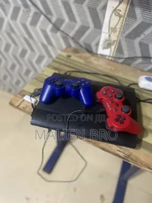 Fully Jailbroken Ps3 With 2 Controllers