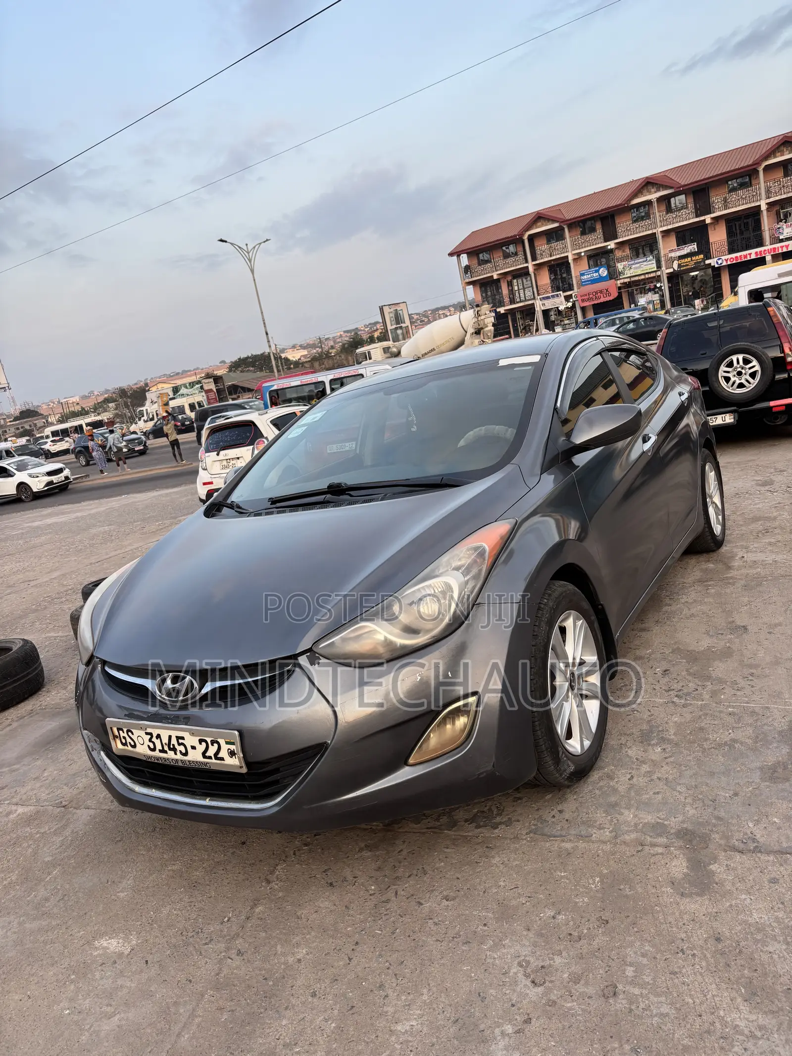 Hyundai Elantra SE Coupe FWD (1.8L 4cyl 6A) 2013 Gray