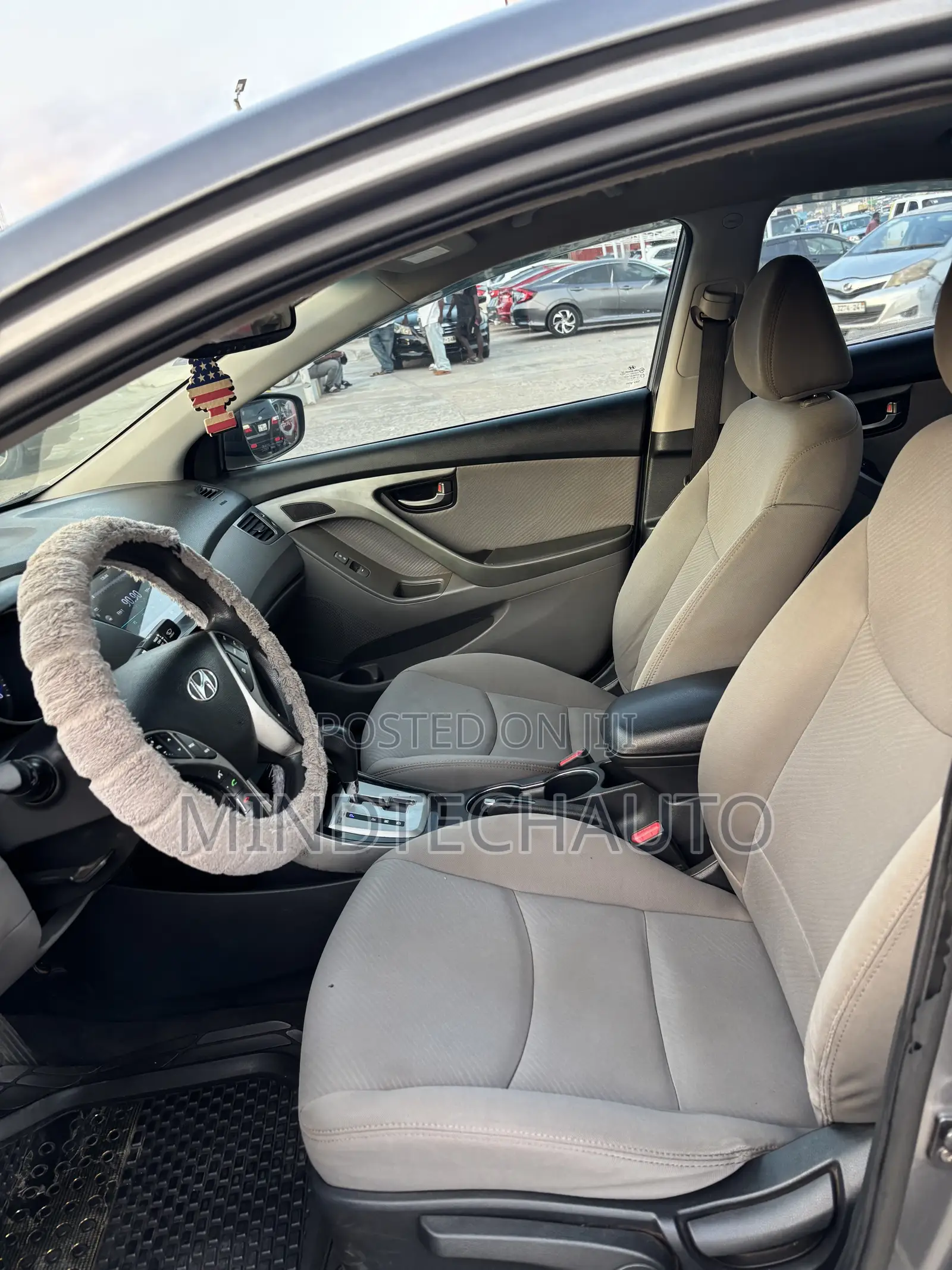 Hyundai Elantra SE Coupe FWD (1.8L 4cyl 6A) 2013 Gray