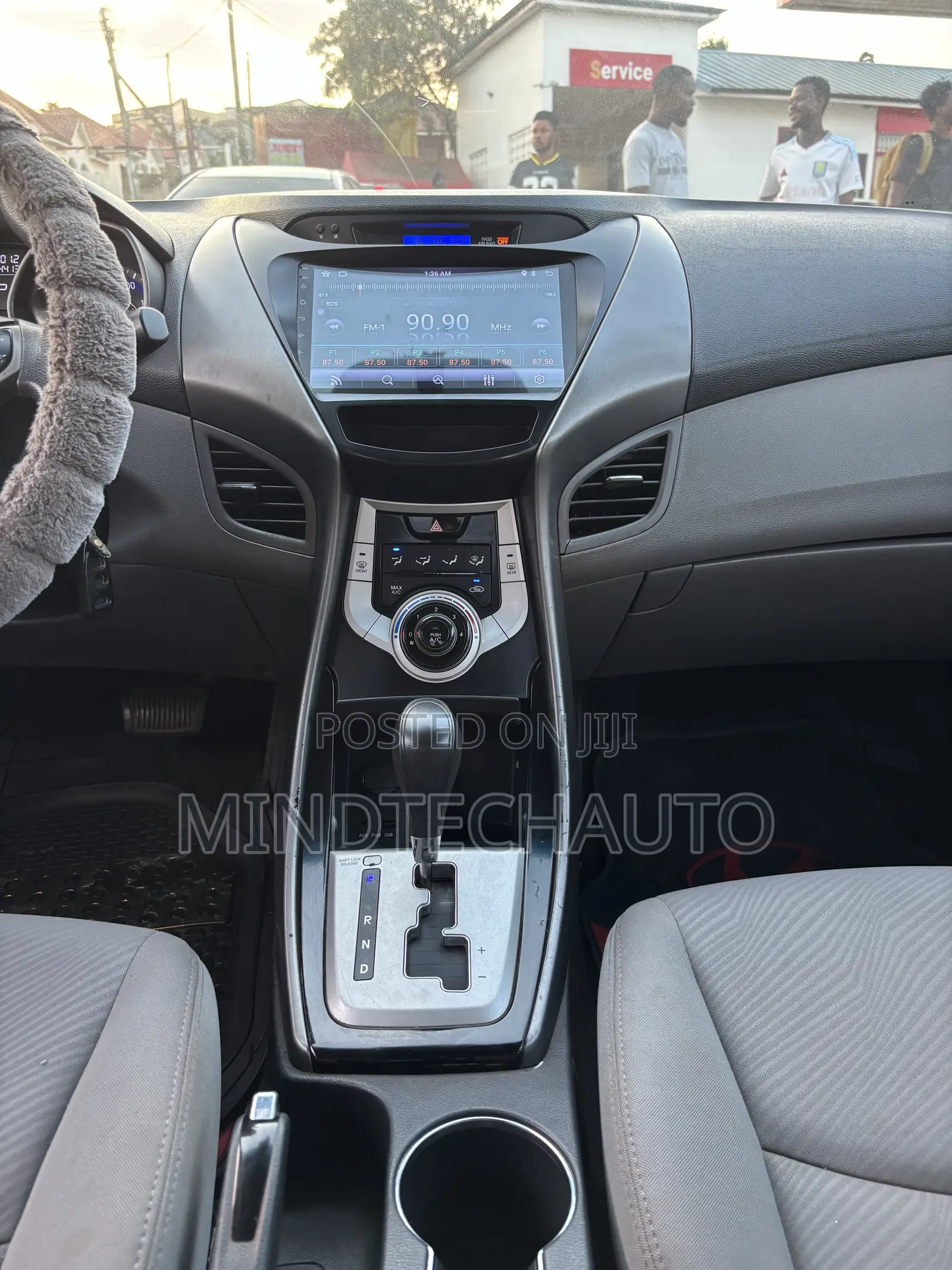 Hyundai Elantra SE Coupe FWD (1.8L 4cyl 6A) 2013 Gray
