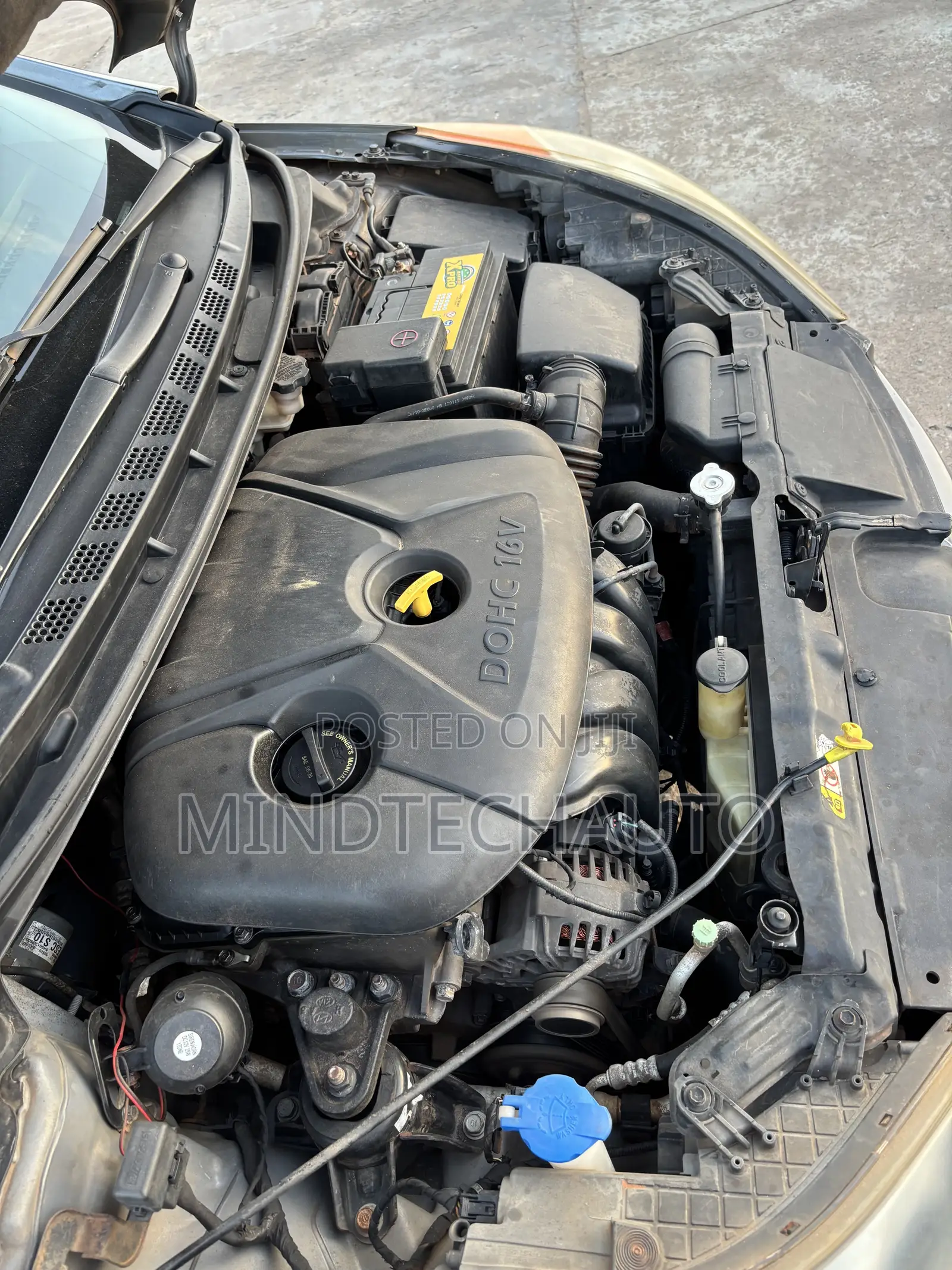 Hyundai Elantra SE Coupe FWD (1.8L 4cyl 6A) 2013 Gray
