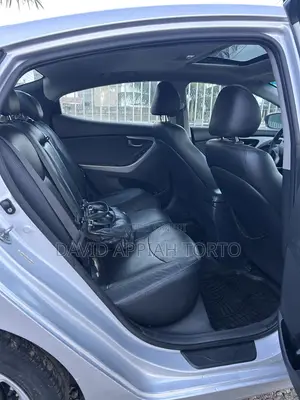 Hyundai Elantra Limited Sedan FWD (1.8L 4cyl 6A) 2013 Silver