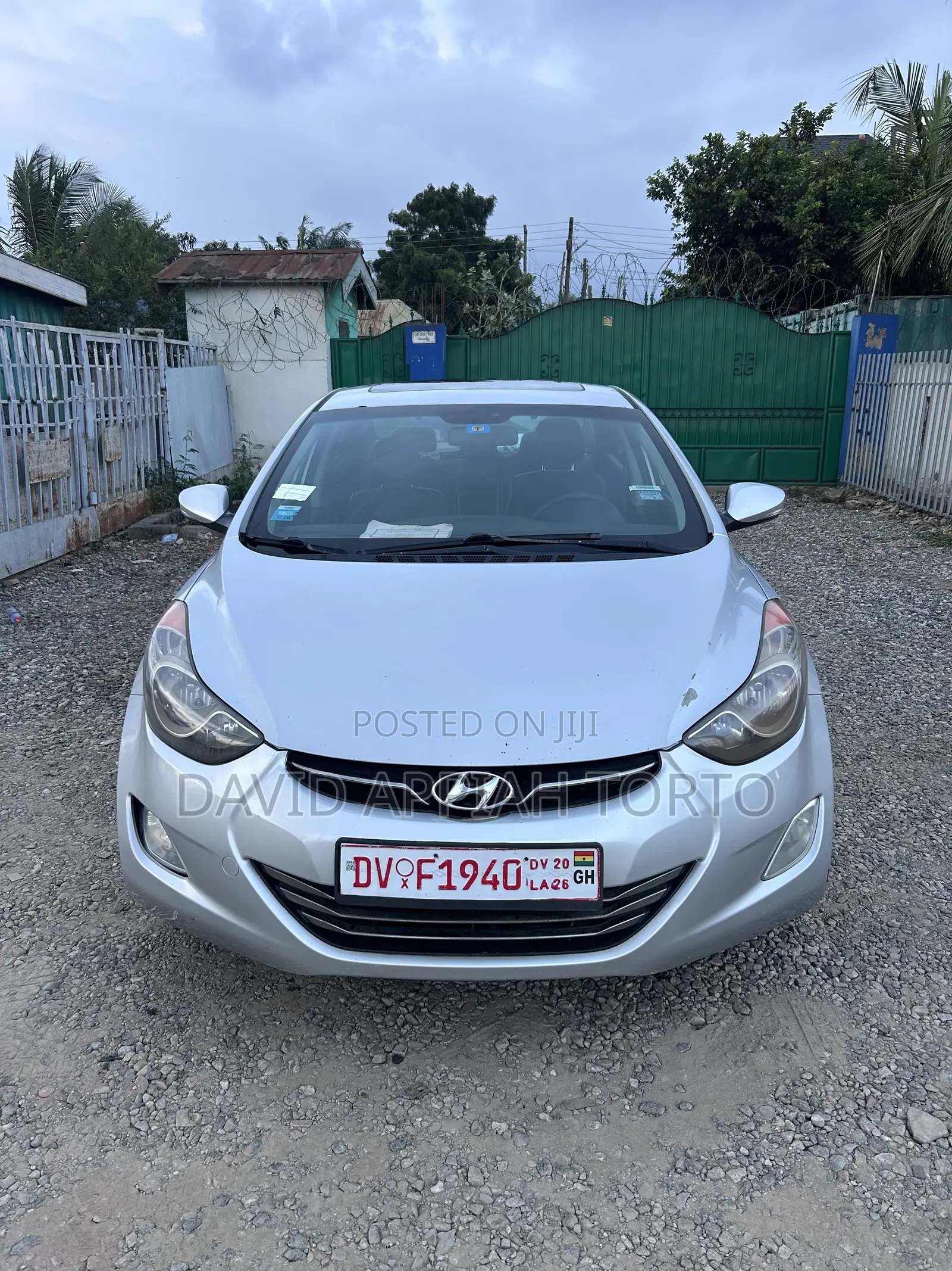 Hyundai Elantra Limited Sedan FWD (1.8L 4cyl 6A) 2013 Silver