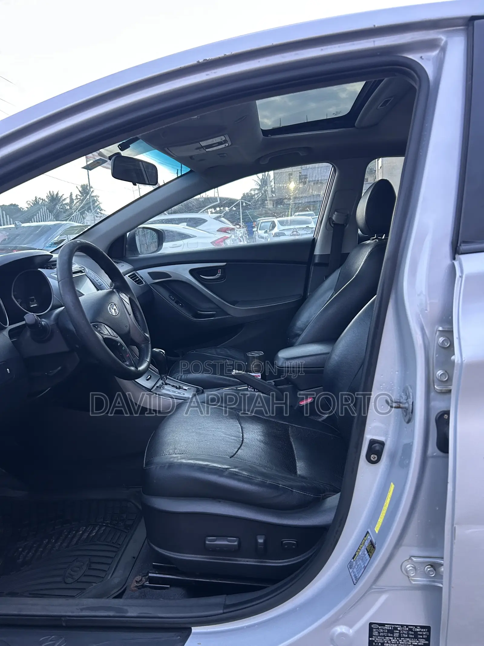 Hyundai Elantra Limited Sedan FWD (1.8L 4cyl 6A) 2013 Silver