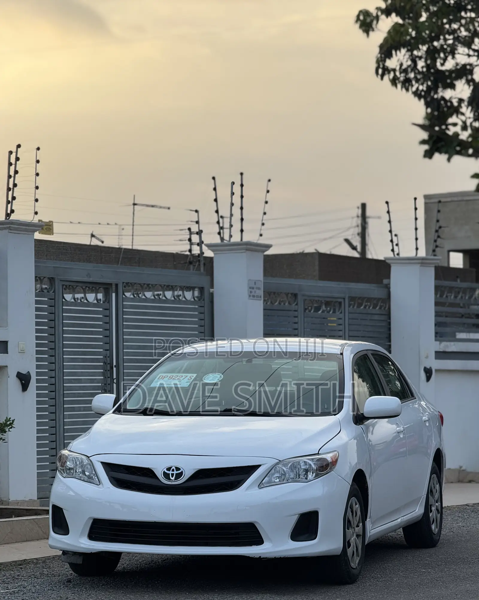 Toyota Corolla LE 4dr Sedan (1.8L 4cyl 4A) 2011 White